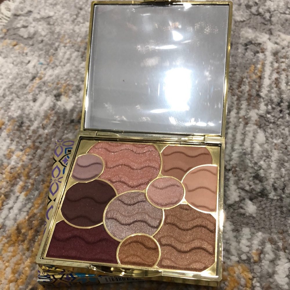 Tarte buried treasure eyeshadow palette